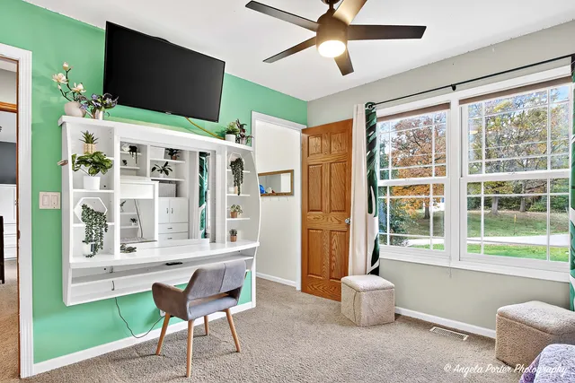 $975,000 | 5012 West Lake Shore Drive, Wonder Lake, IL 60097