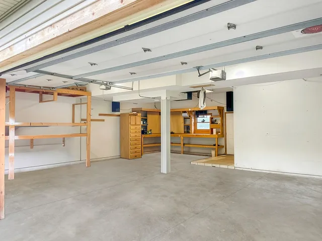 $975,000 | 5012 West Lake Shore Drive, Wonder Lake, IL 60097