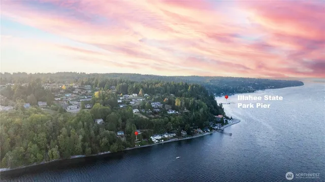 a view of a street with a houses