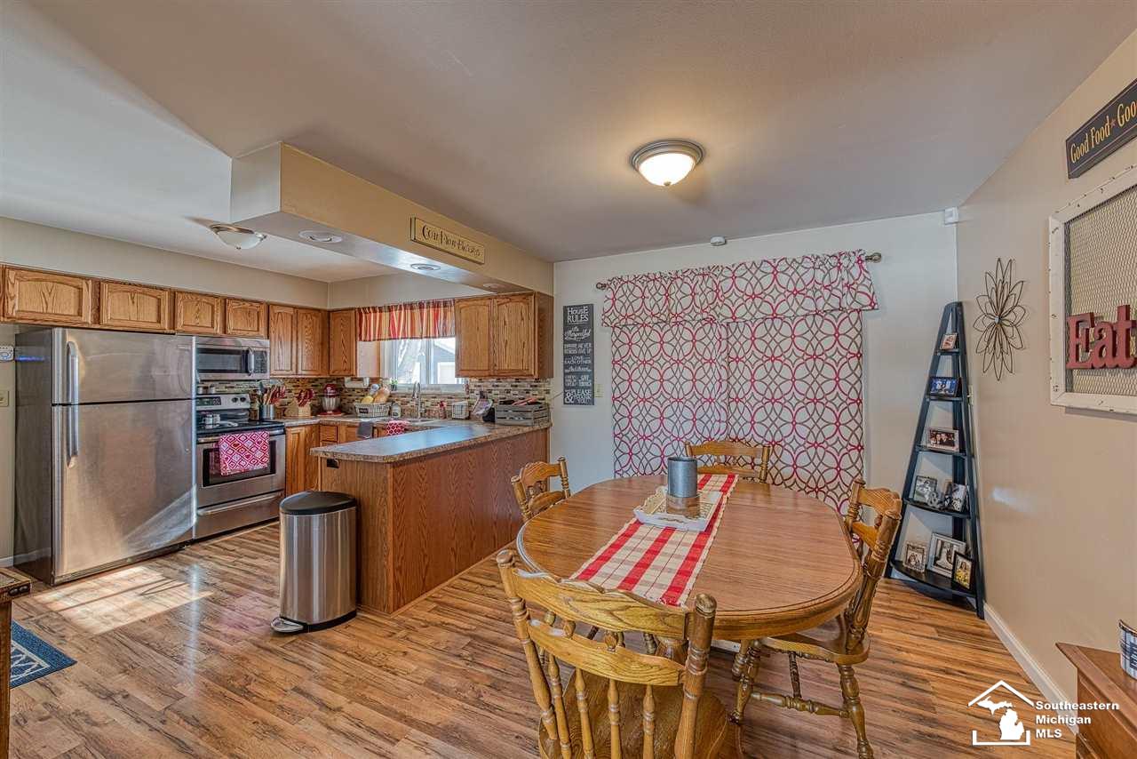 13699 South Custer Road Dundee, MI 48131 - Photo 6 of 26