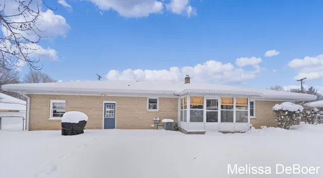 $375,000 | 6857 Linden Avenue Southeast, Grand Rapids, MI 49548