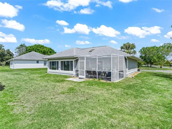 $297,000 | 11180 Southeast 175th Place, Summerfield, FL 34491