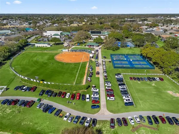 $297,000 | 11180 Southeast 175th Place, Summerfield, FL 34491