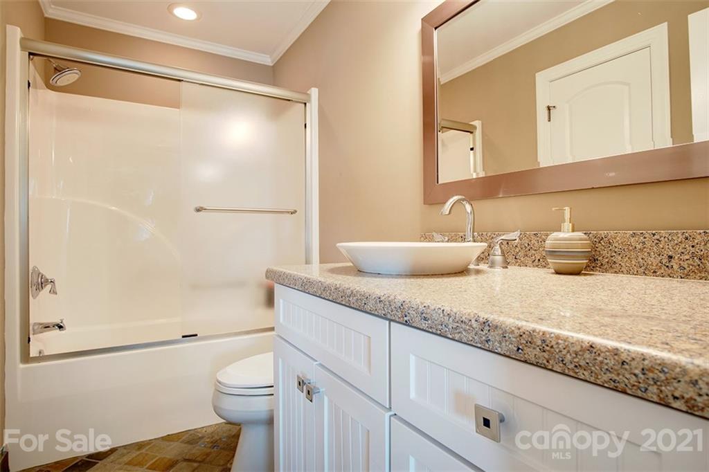 157 Mariners Bluff Road York, SC 29745 - Photo 35 of 48 Gallery Image 35