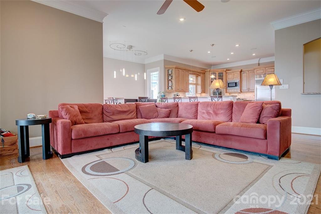 157 Mariners Bluff Road York, SC 29745 - Photo 8 of 48 Gallery Image 8