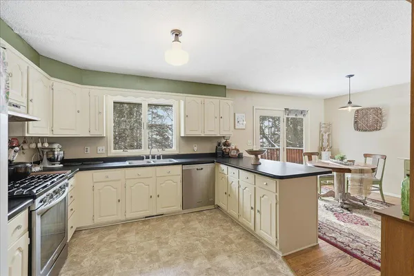 $485,000 | 2111 55th Avenue, Baldwin, WI 54002
