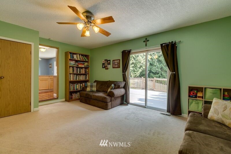17315 18th Avenue Southeast Bothell, WA 98012 - Photo 11 of 19 Gallery Image 11