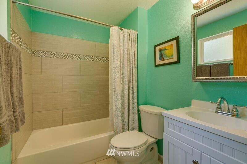 17315 18th Avenue Southeast Bothell, WA 98012 - Photo 16 of 19 Gallery Image 16