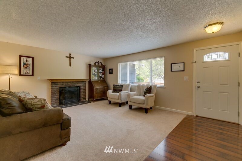 17315 18th Avenue Southeast Bothell, WA 98012 - Photo 6 of 19 Gallery Image 6