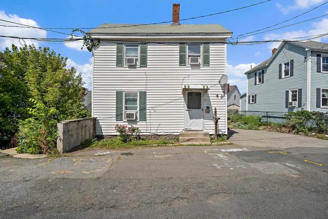 $479,000 | 11 Hovey Street, Woburn, MA 01801