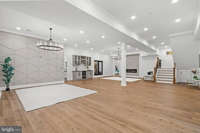 $1,799,000 | 811 Sligo Creek Parkway, Takoma Park, MD 20912