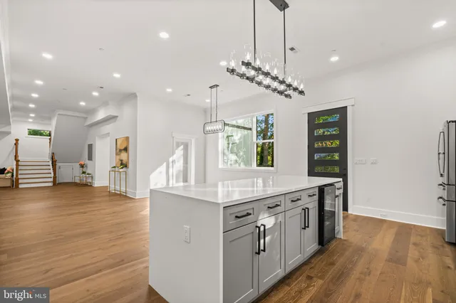 $1,799,000 | 811 Sligo Creek Parkway, Takoma Park, MD 20912