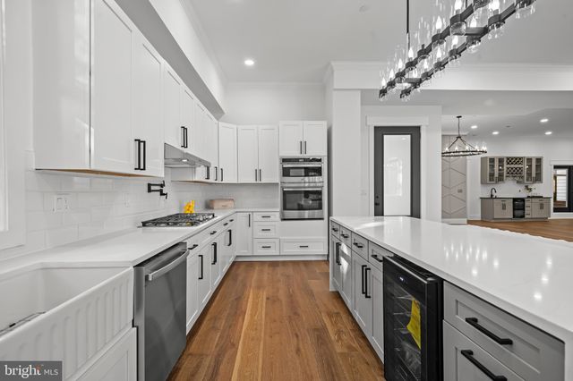 $1,799,000 | 811 Sligo Creek Parkway, Takoma Park, MD 20912