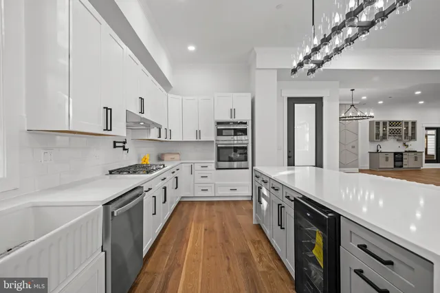 $1,799,000 | 811 Sligo Creek Parkway, Takoma Park, MD 20912