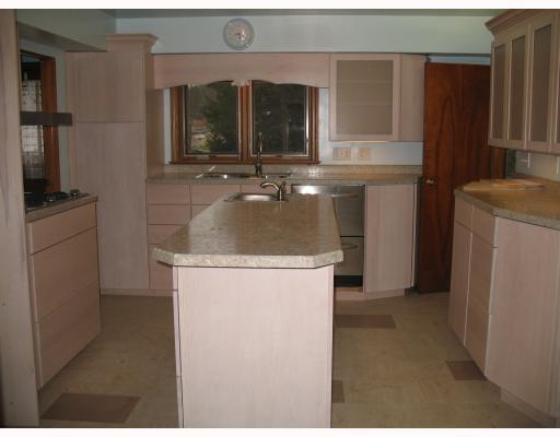 105 Murrysville Road Trafford, PA 15085 - Photo 3 of 18 Kitchen.