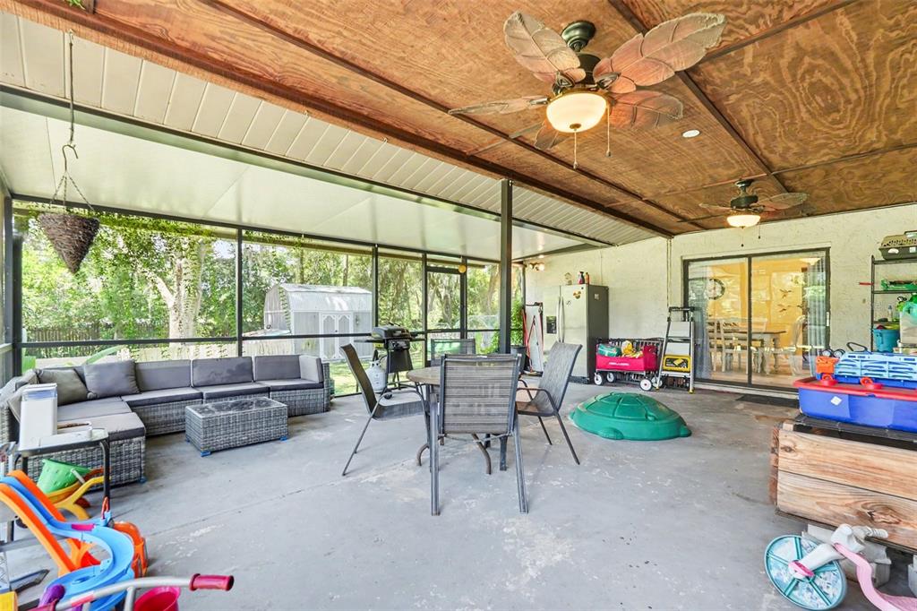 534 Leverett Road Seffner, FL 33584 - Photo 28 of 33