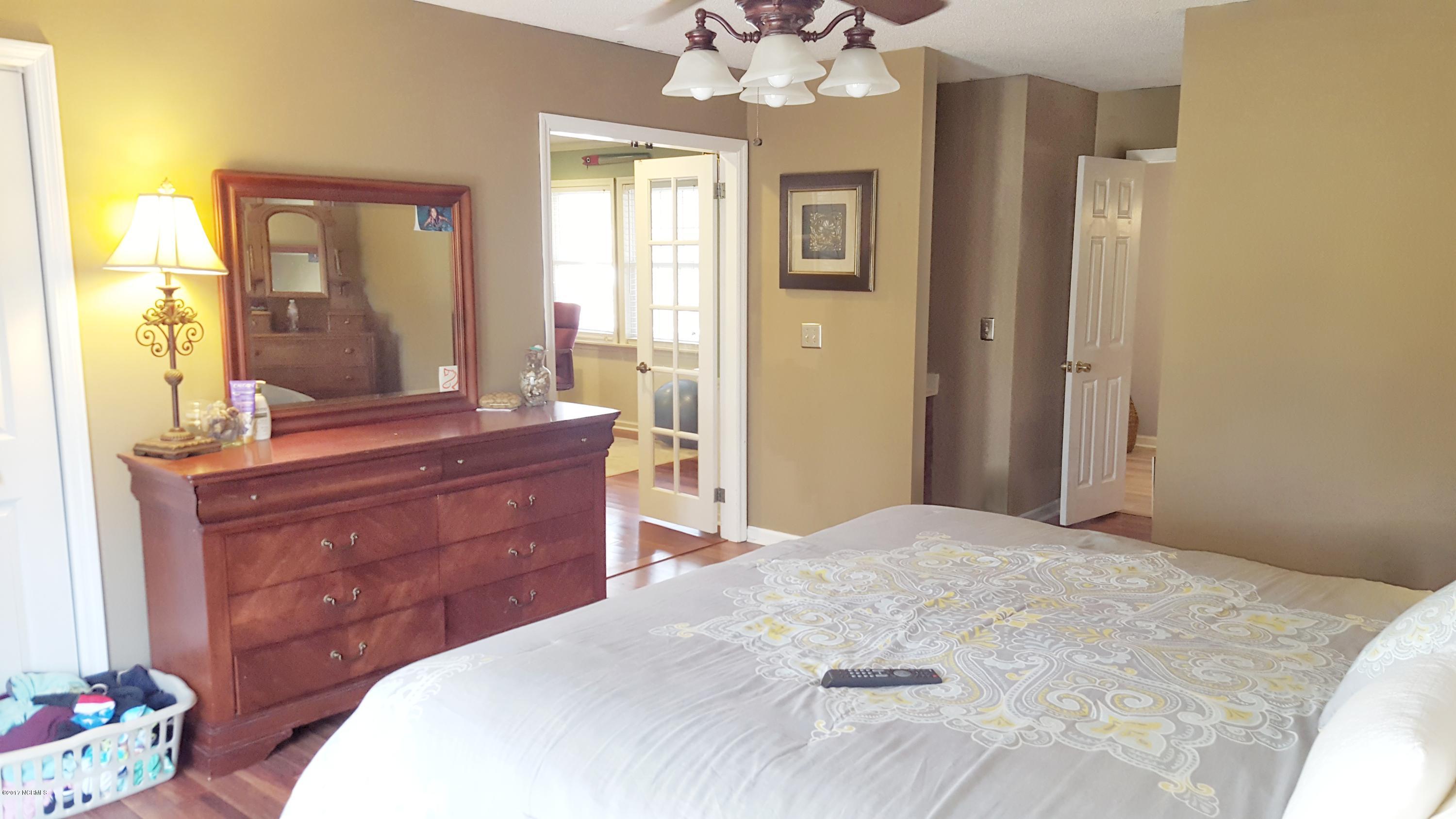 700 North Green Tee Road Hampstead, NC 28443 - Photo 9 of 15 20170222_102624-01