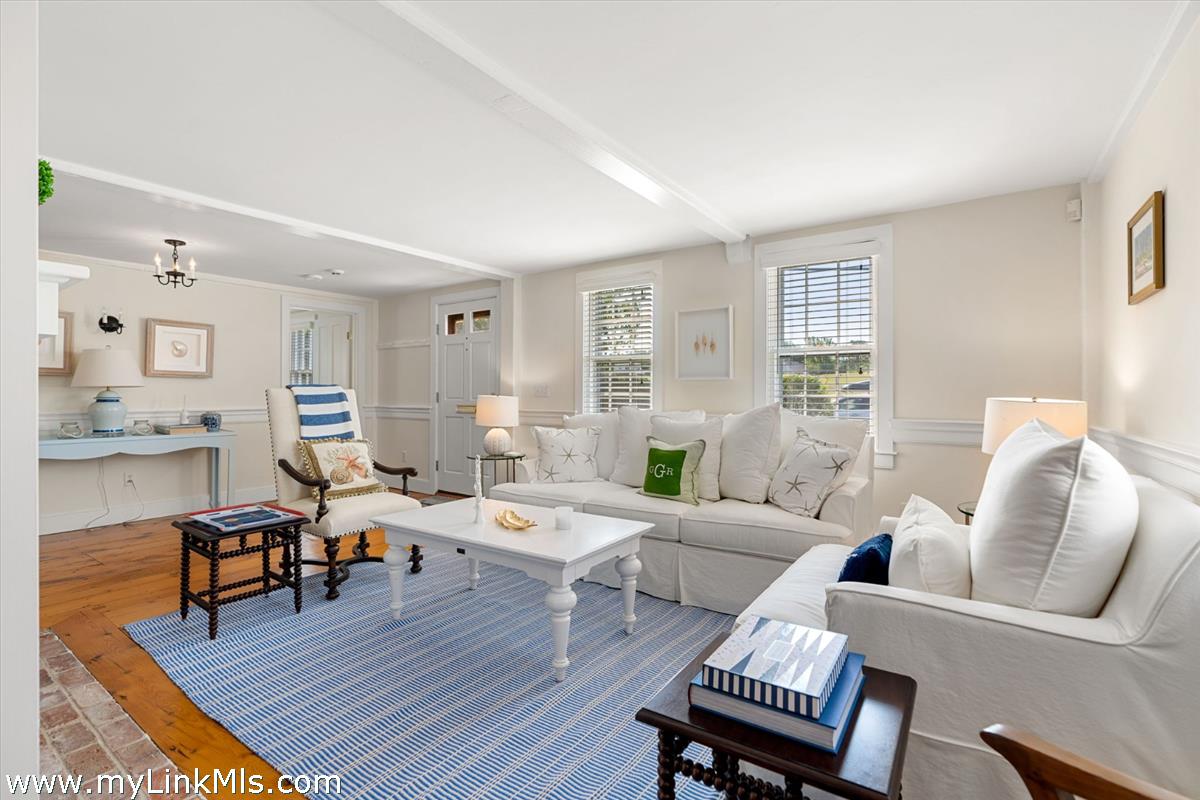 39 A Milk Street Nantucket, MA 02554 - Photo 4 of 56
