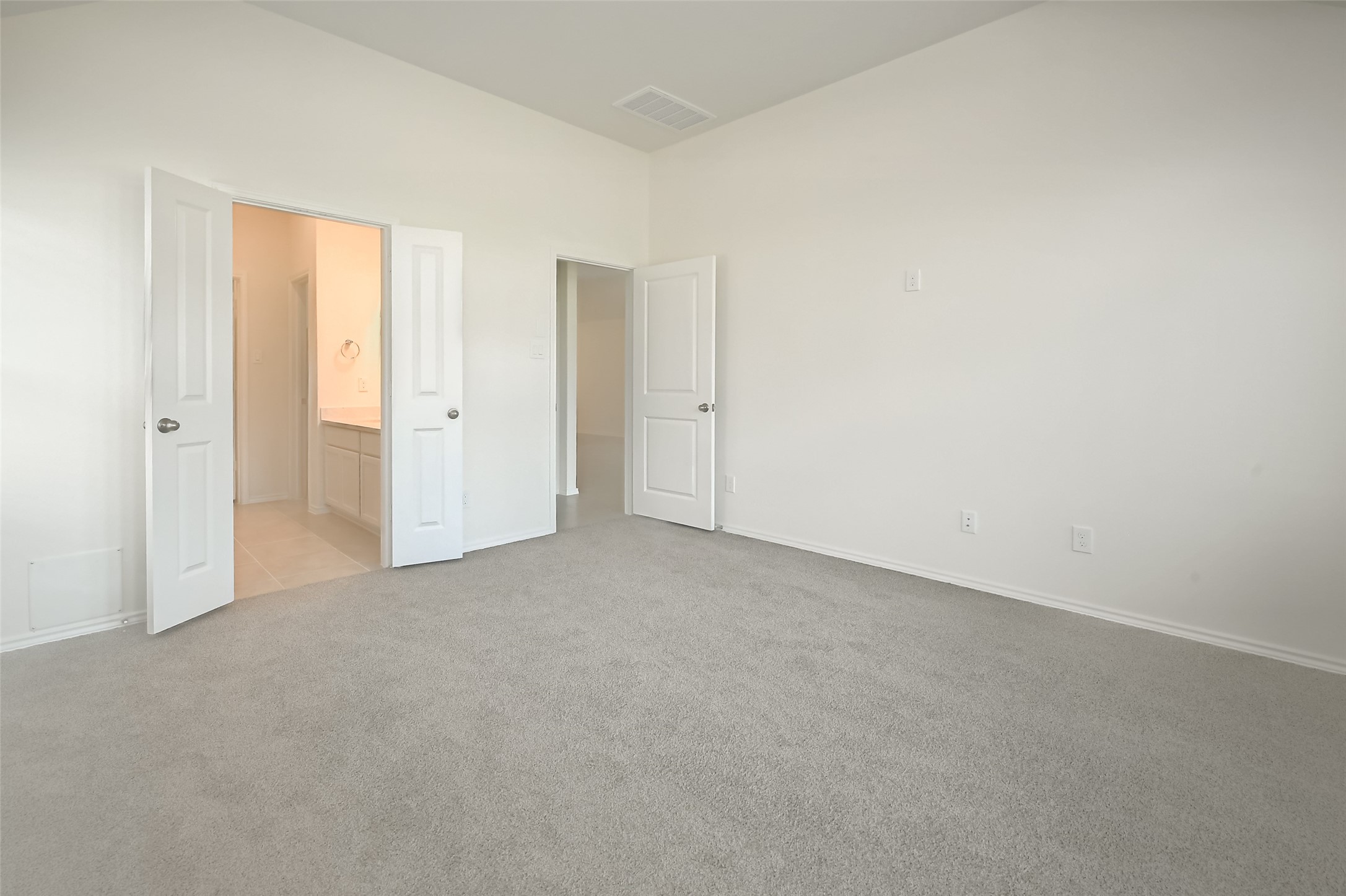 3106 Rising Fir Lane Conroe, TX 77385 - Photo 14 of 32 a view of an empty room and a window