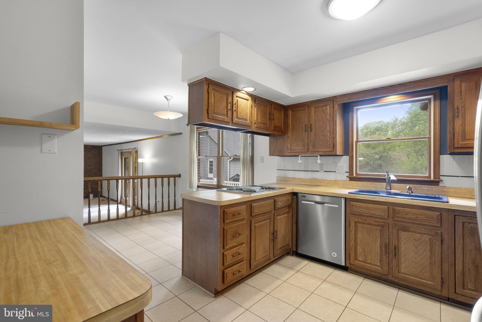 15220 Redgate Drive Silver Spring, MD 20905 - Photo 22 of 65
