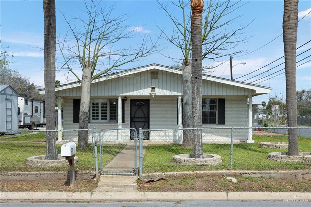 725 East Los Torritos St  