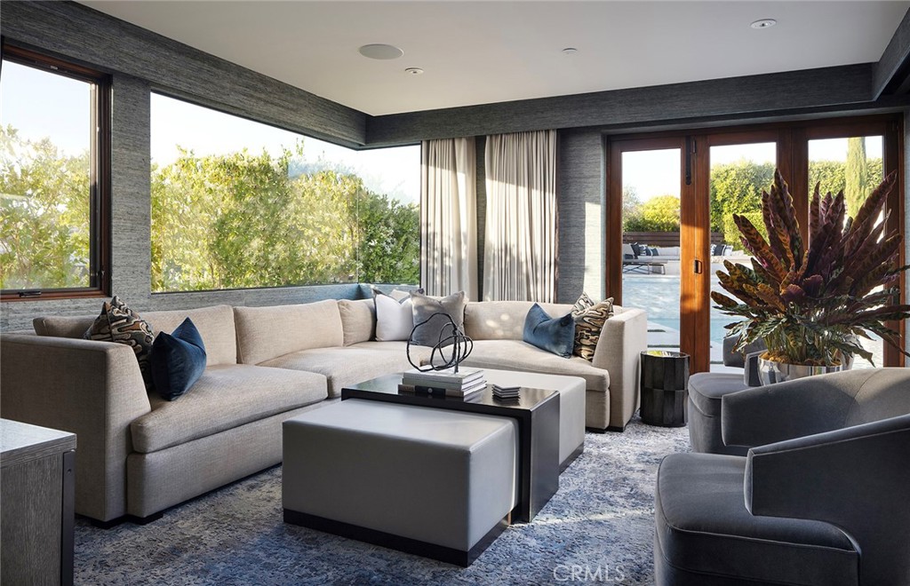4512 Roxbury Road Corona del Mar, CA 92625 - Photo 24 of 51
