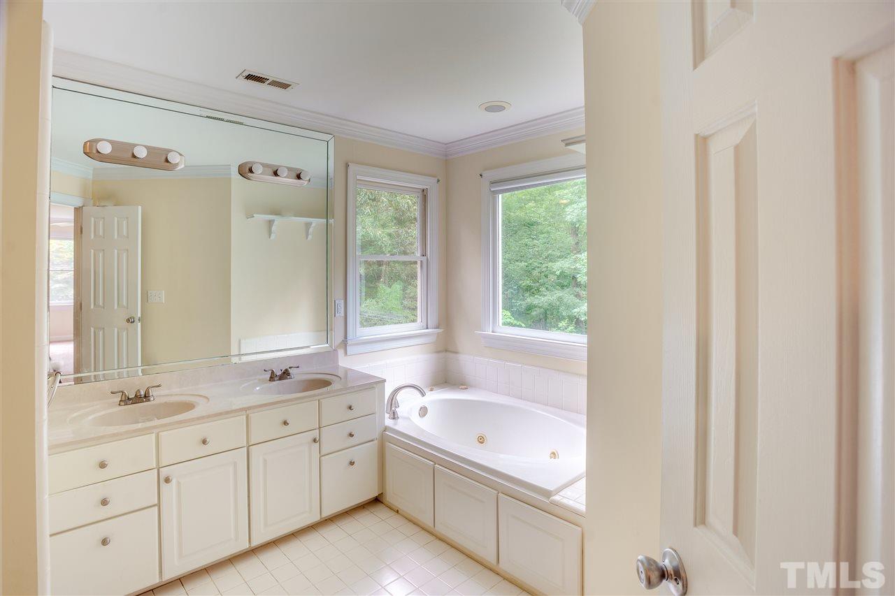 7701 Senter Farm Road Apex, NC 27539 - Photo 20 of 30 Gallery Image 20