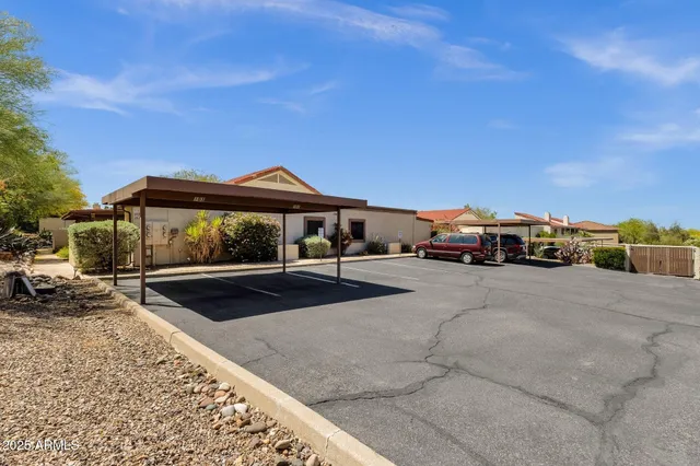 $344,000 | 13636 North Hamilton Drive, Unit 101, Fountain Hills, AZ 85268