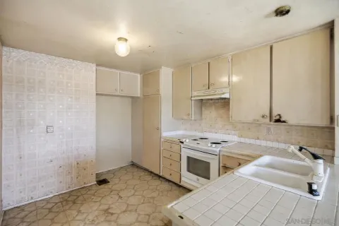 $549,000 | 6312 Caminito Luisito, San Diego, CA 92111