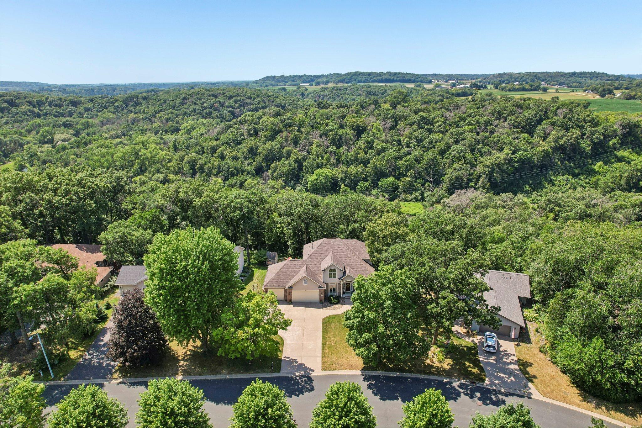 1149 River Ridge Road River Falls, WI 54022 - Photo 2 of 11