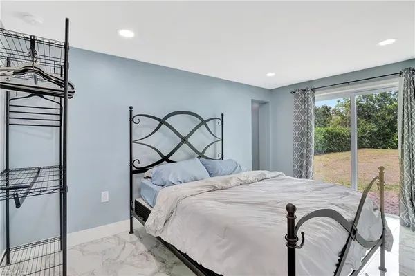 $3,000 | 1009 Ridge Street, Naples, FL 34103