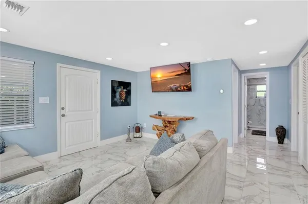 $3,000 | 1009 Ridge Street, Naples, FL 34103