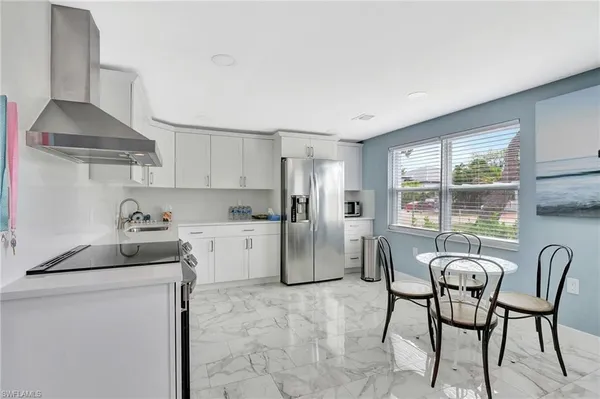 $3,000 | 1009 Ridge Street, Naples, FL 34103