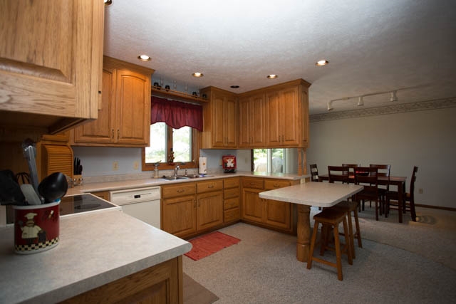 8437 South Warren Road Warren, IN 46792 - Photo 3 of 20 Gallery Image 3