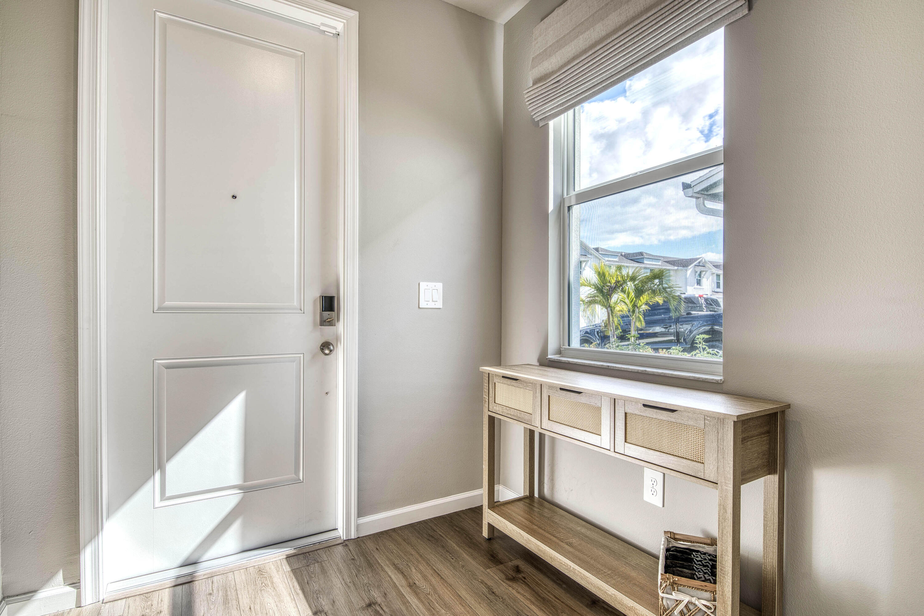 5735 Southeast Edgewater Circle Stuart, FL 34997 - Photo 3 of 40 _IMG1472_HDR