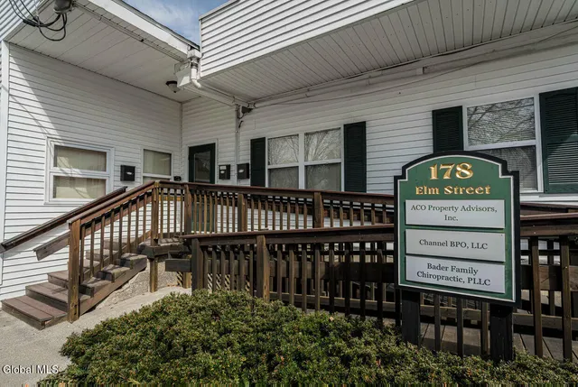 $1,200 | 178 Elm Street, Saratoga Springs, NY 12866