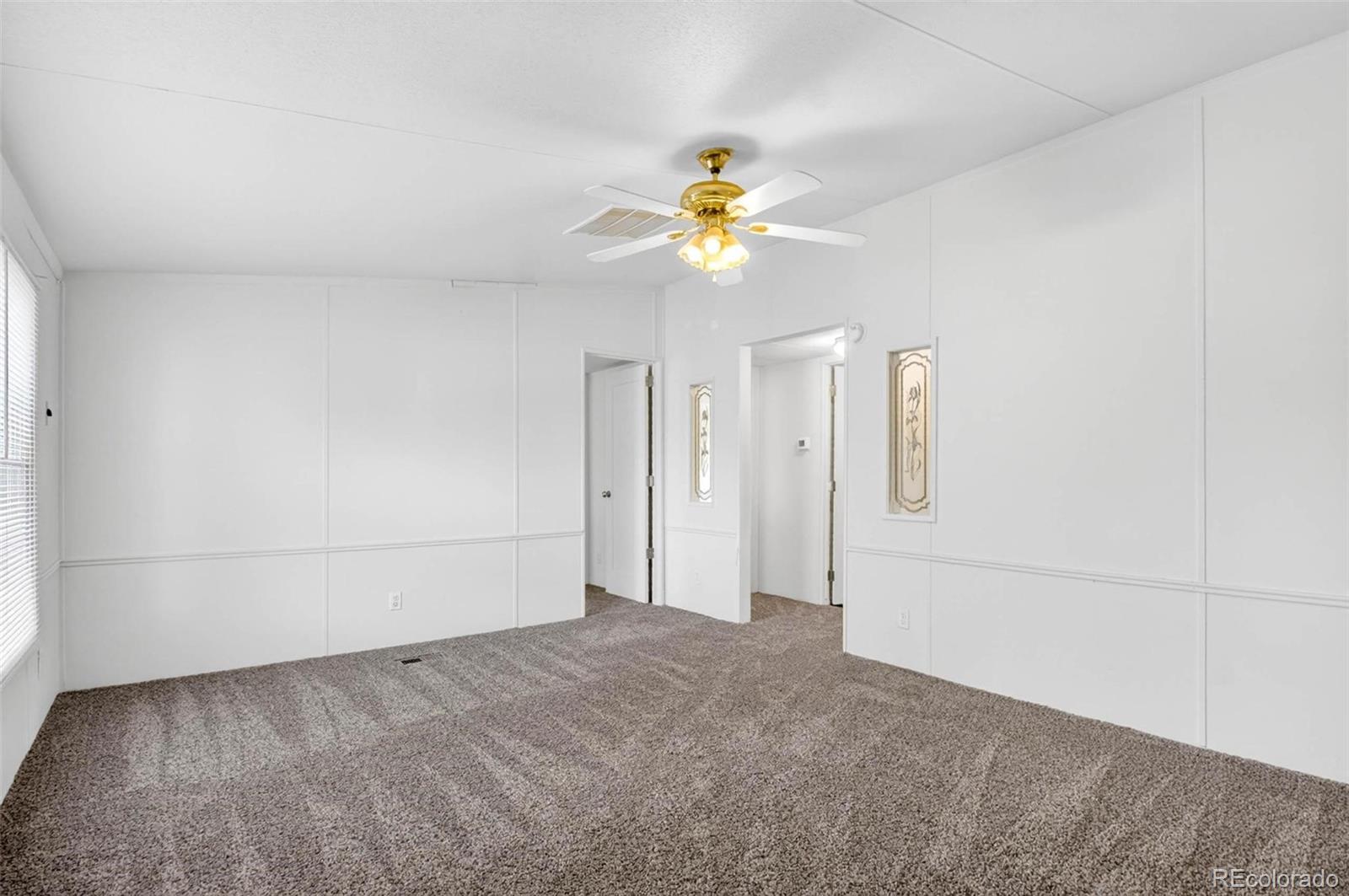 10201 Riverdale Road Thornton, CO 80229 - Photo 4 of 19