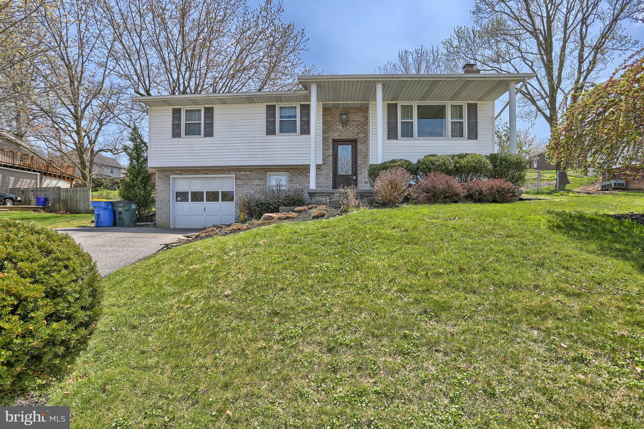 3520 Kingston Road York, PA 17402 - Photo 1 of 41 Gallery Image 1