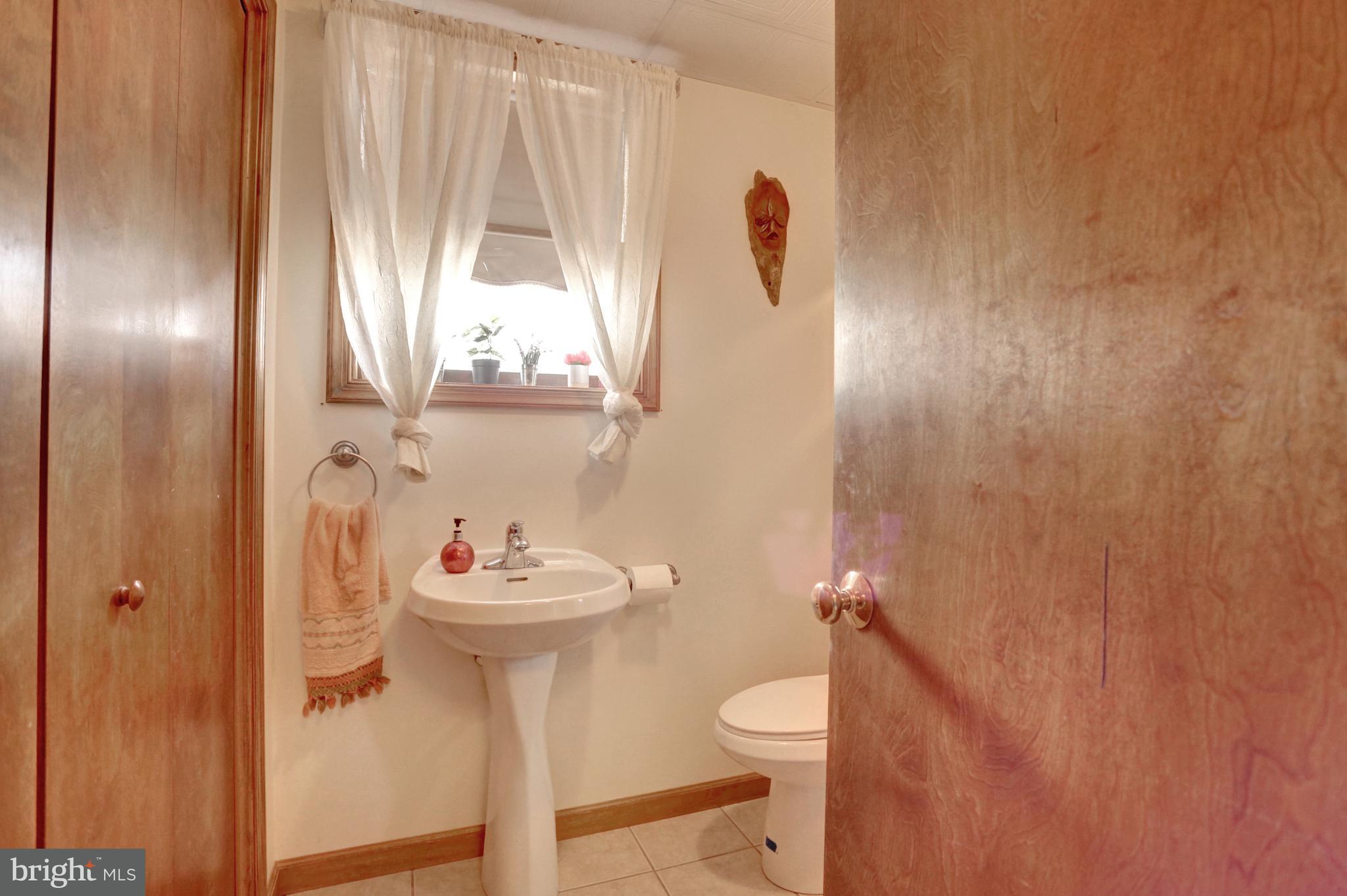 3520 Kingston Road York, PA 17402 - Photo 37 of 41 Gallery Image 37