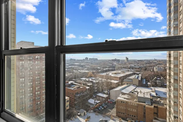 $325,000 | 3430 North Lake Shore Drive, Unit 15L, Chicago, IL 60657