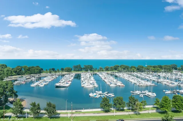 $325,000 | 3430 North Lake Shore Drive, Unit 15L, Chicago, IL 60657