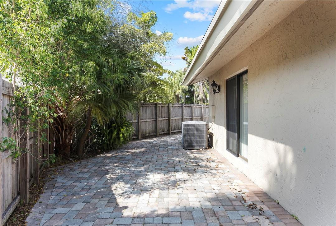7840 Stanway Place Boca Raton, FL 33433 - Photo 3 of 34 Photo 3