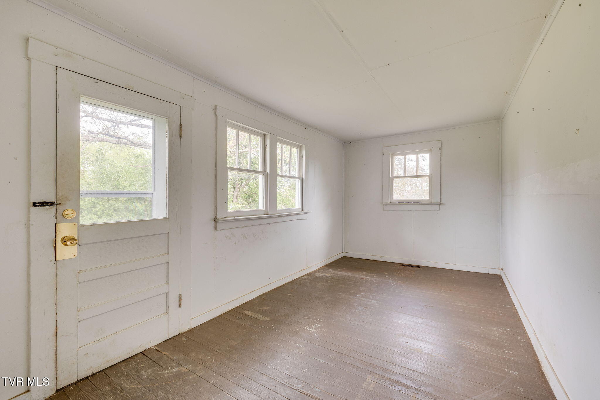 225 Washington College Station Road Limestone, TN 37681 - Photo 20 of 25 020