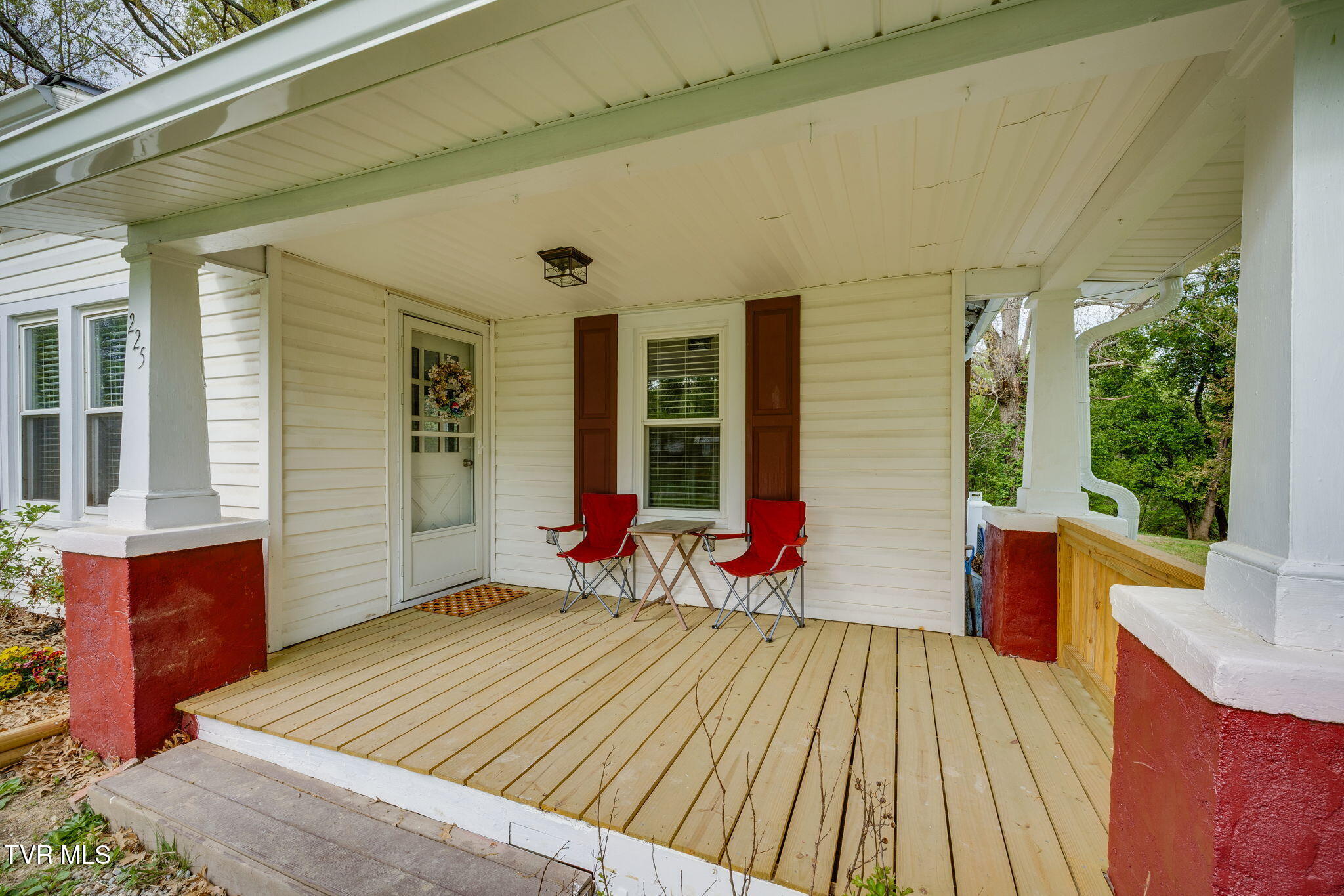 225 Washington College Station Road Limestone, TN 37681 - Photo 4 of 25 004