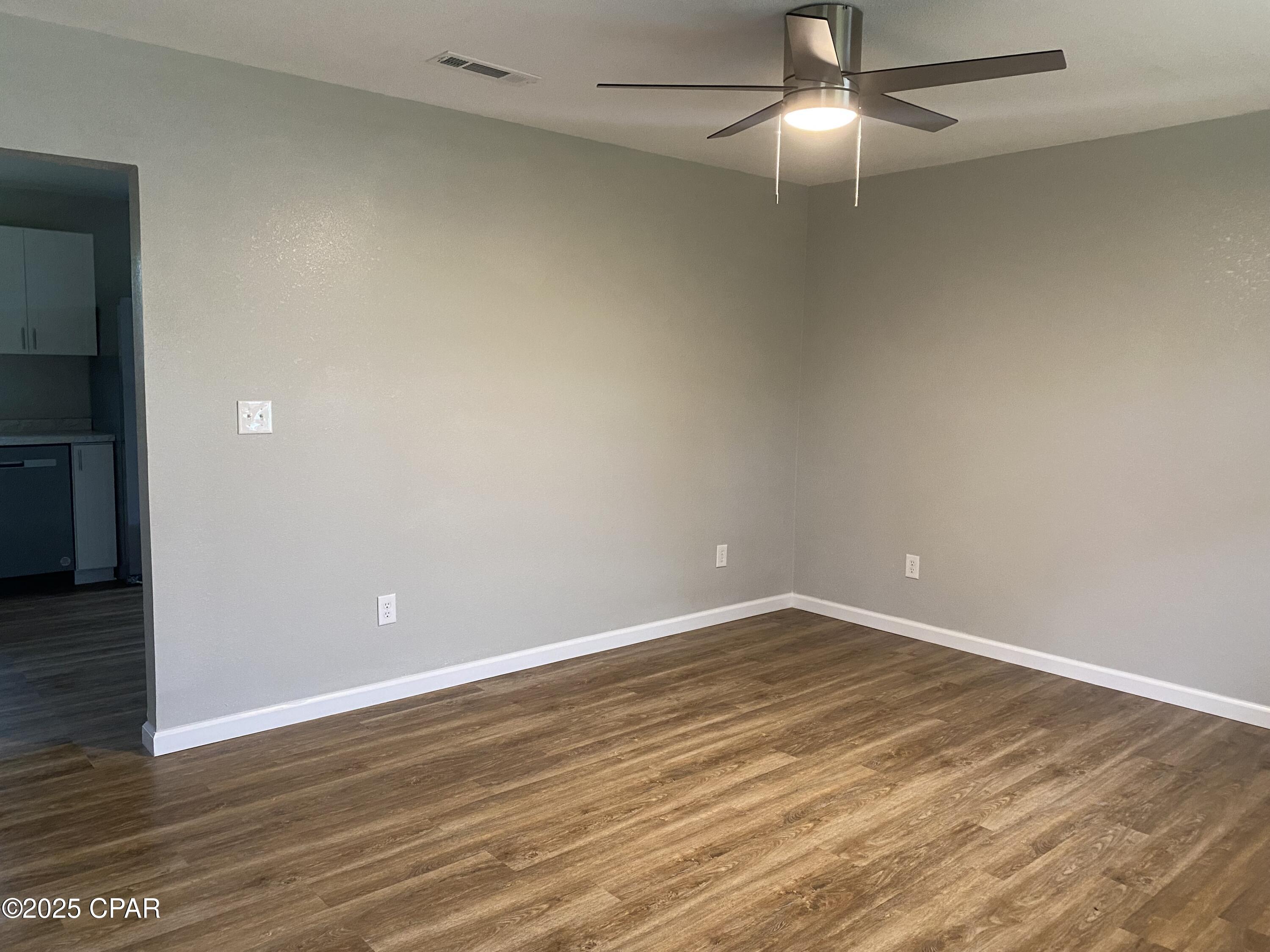 2615 Wynn Road Marianna, FL 32448 - Photo 7 of 11 Gallery Image 7