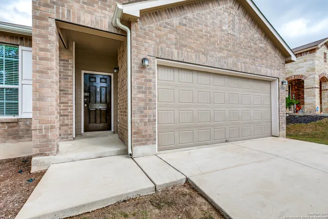 $1,800 | 11341 Fine Design, San Antonio, TX 78245
