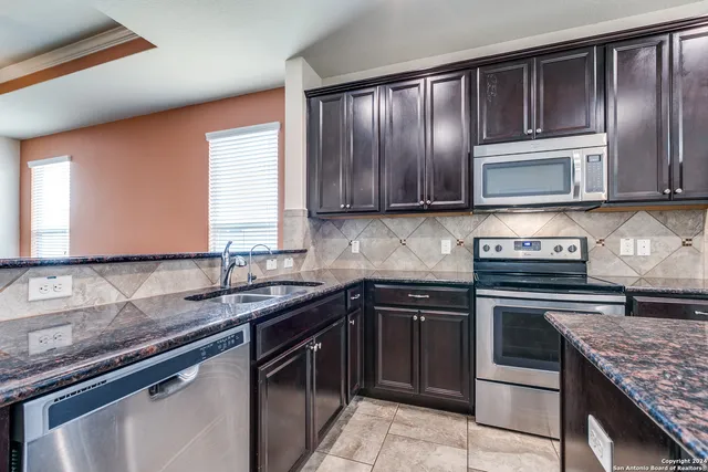 $1,800 | 11341 Fine Design, San Antonio, TX 78245