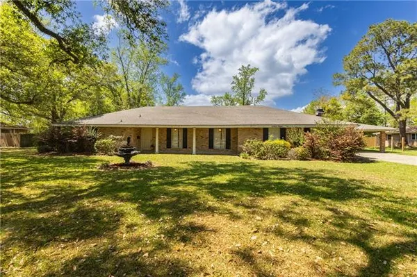 $389,000 | 2233 Bayou Lane, Slidell, LA 70458