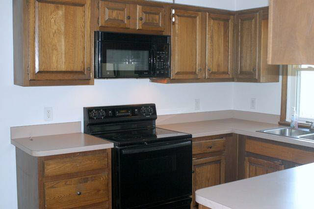 9316 Jackman Road Temperance, MI 48182 - Photo 15 of 20 kitchen