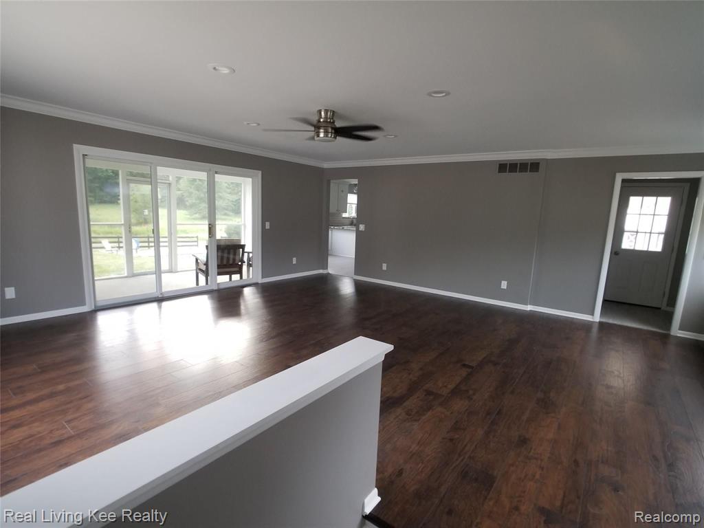 4155 Curtis Road Leonard, MI 48367 - Photo 5 of 11